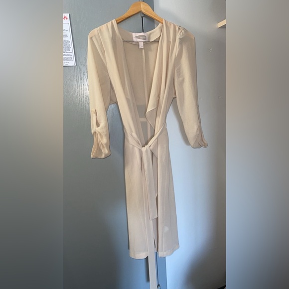 Forever 21 beige belted  cardigan/robe - Picture 1 of 10